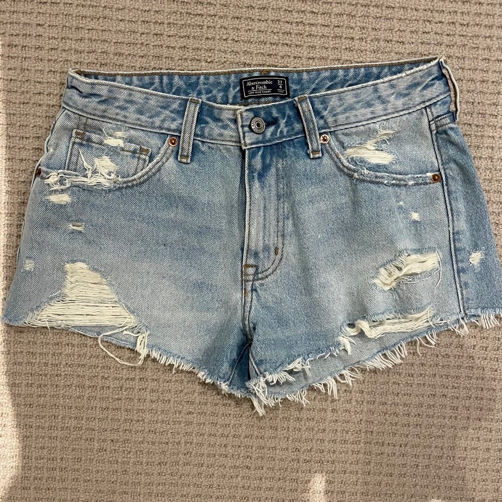 Low Rise Light Denim Shorts (Distressed) || Abercrombie & Fitch